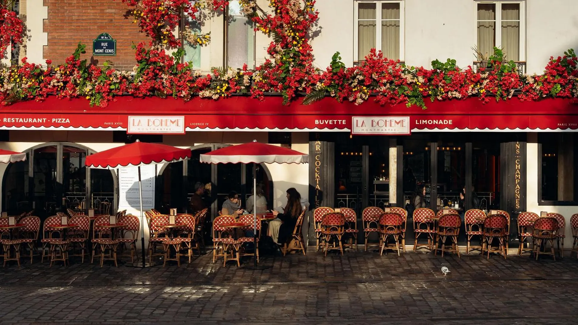 Regyn's Montmartre Hotel 2*