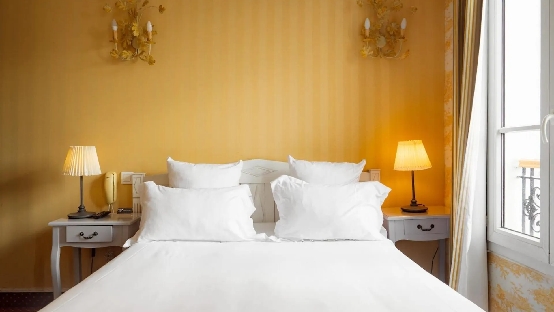 Hotel Regyn's Montmartre Paris