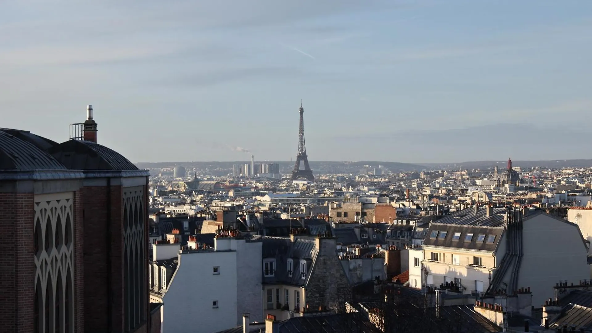 Regyn's Montmartre Hotel 2*
