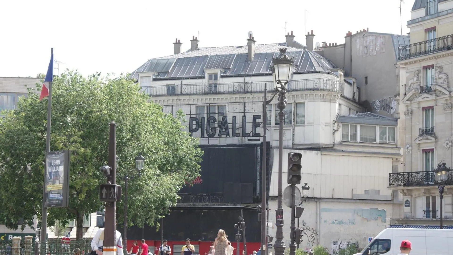 Regyn's Montmartre Hotel 2*